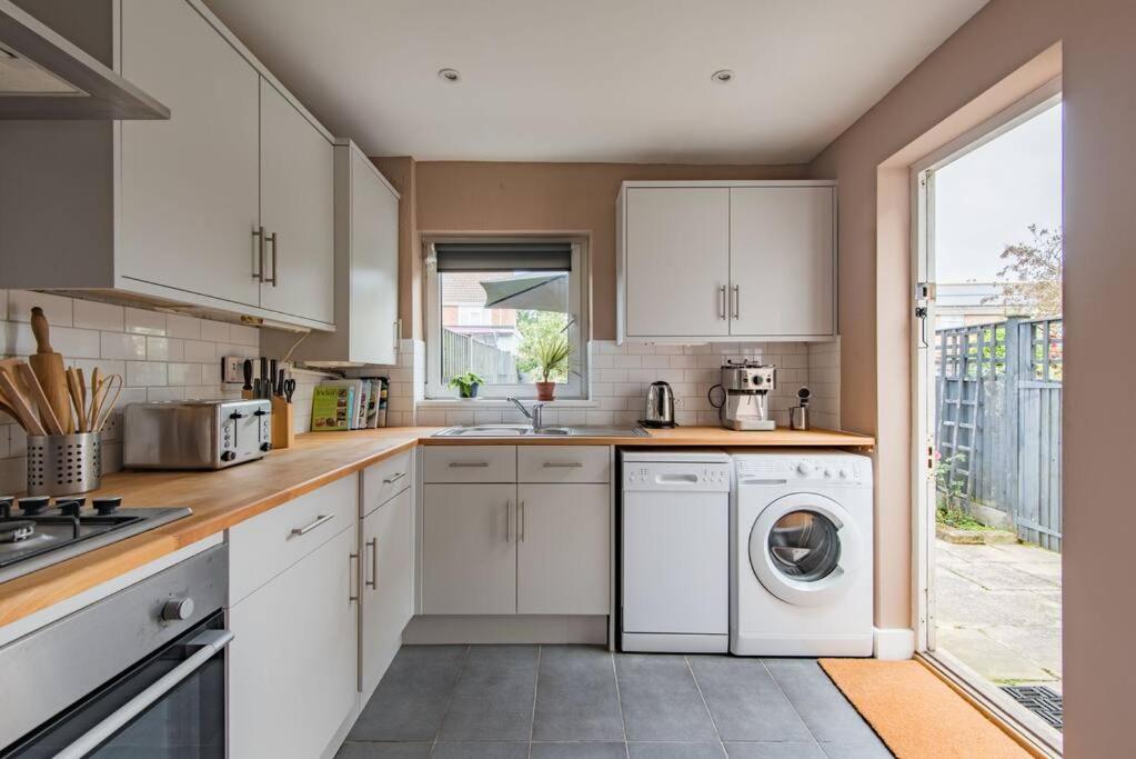 Heritage Cottage - Charming And Stylish Home With Lovely Garden Walmer 외부 사진